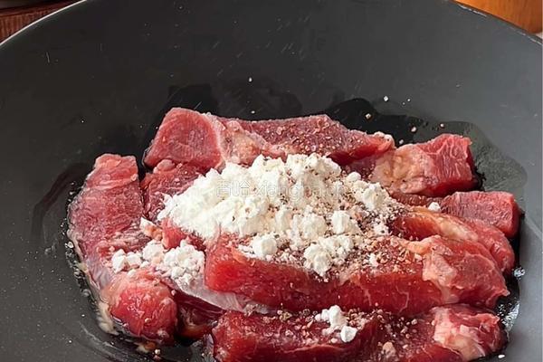 百山祖蒜香芦笋炒牛肉的做法图解2