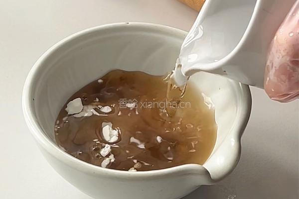 虾仁豆腐抱蛋的做法图解2