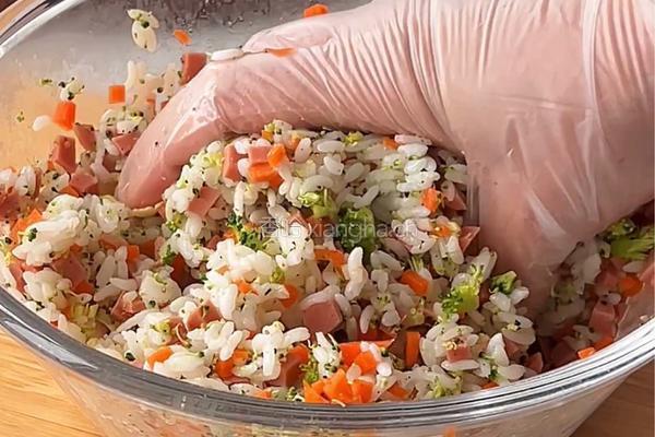 照烧芝土饭团的做法图解3
