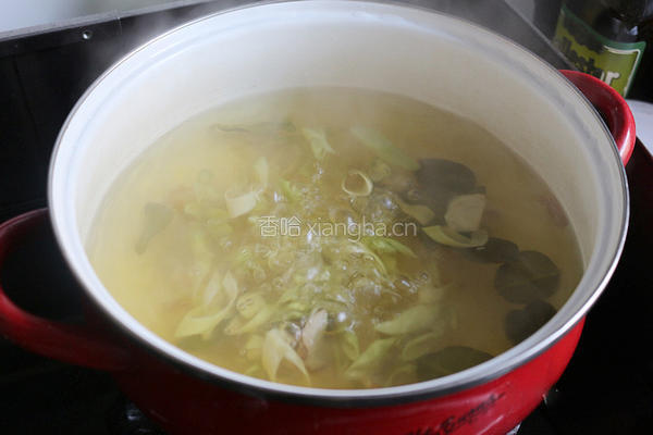 加拿大北极虾冬阴功火锅的做法图解2