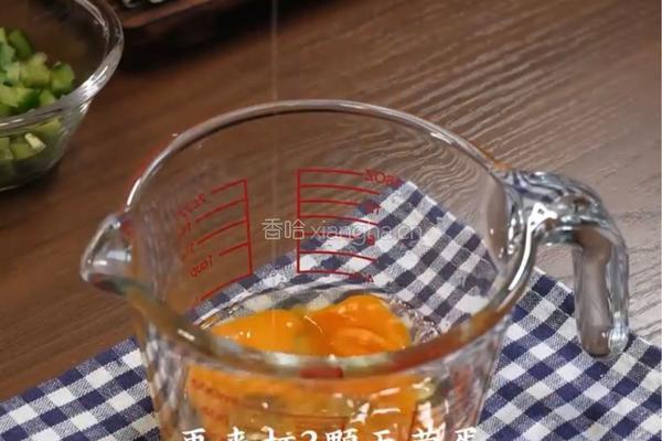 番茄肉酱烘蛋的做法图解3
