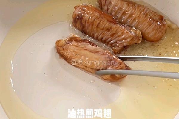 柠檬蒜香煎鸡翅的做法图解5