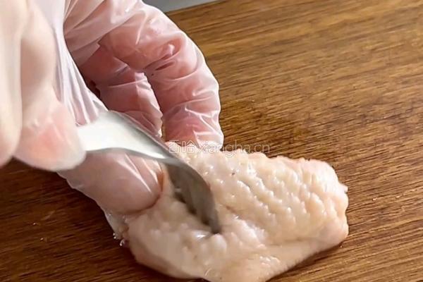 琥珀脆香鸡的做法图解1