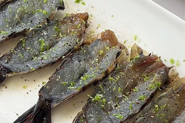 泰式青柠虾的做法图解3