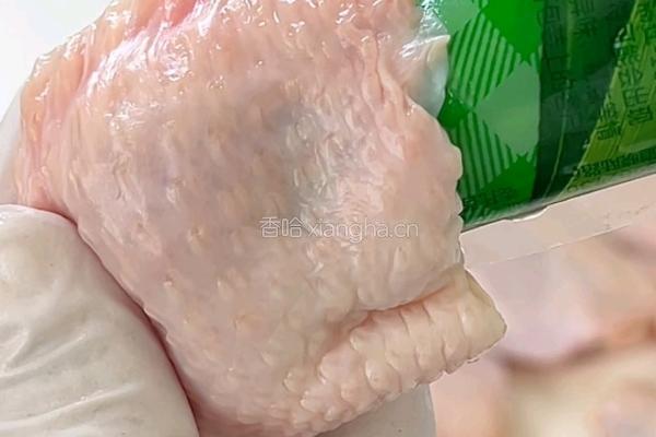 鸡翅包虾滑的做法图解2