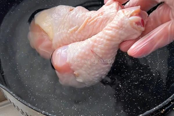 酱香鸡腿卤蛋的做法图解2