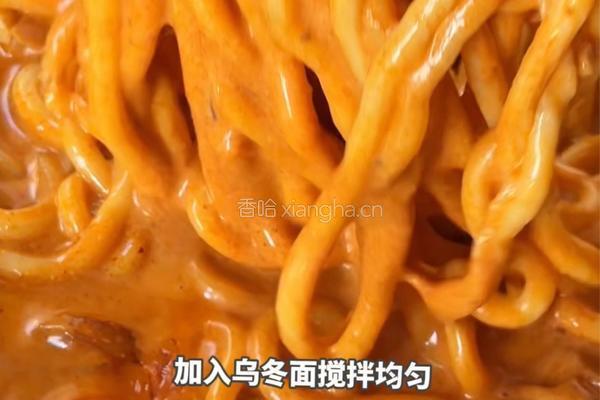 黑松露辣奶油烤肠乌冬面的做法图解6