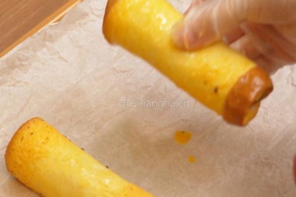 黑松露芝士培根吐司卷的做法图解6