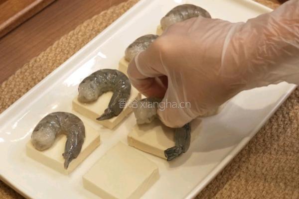 豆腐虾仁蒸蛋的做法图解4