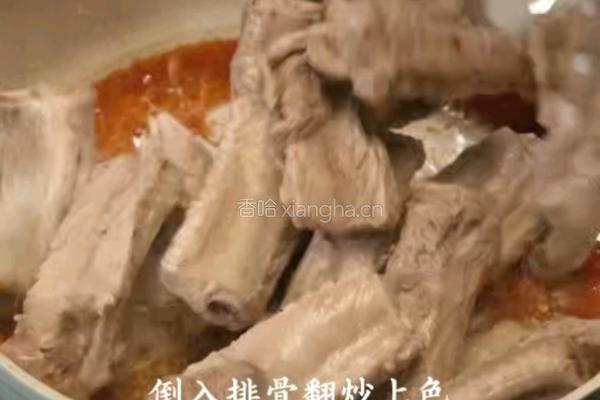 板栗炖排骨的做法图解4