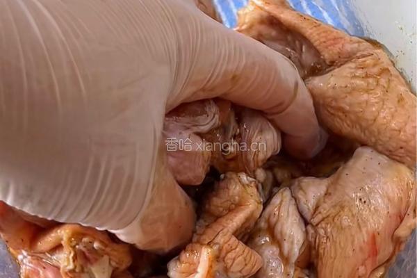 脆皮椒盐鸡翅的做法图解3