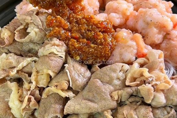 黑松露虾滑肥牛粉丝煲的做法图解7