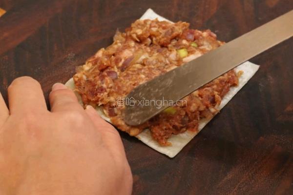 馄饨皮千层肉串的做法图解4
