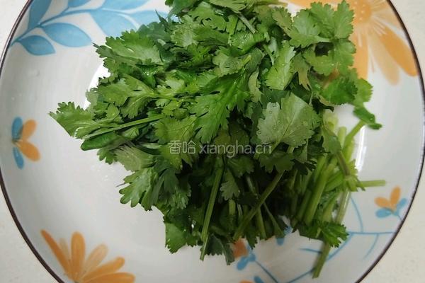 香菜炒牛肉的做法图解3