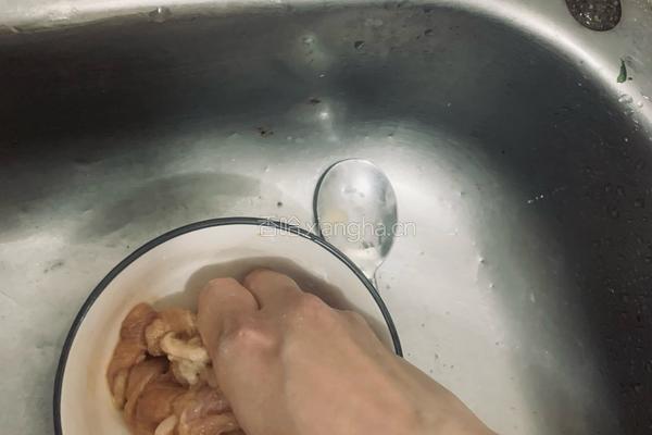 香芹土豆炒肉(免煎版)的做法图解2