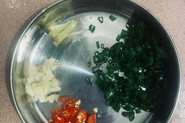 日本豆腐金针菇煲的做法图解2