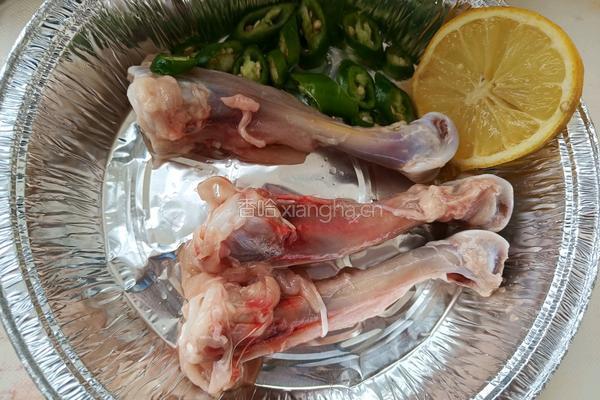 挂肉鸡腿骨的做法图解1