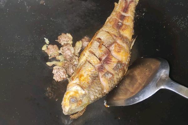 鲮鱼豆腐汤的做法图解1