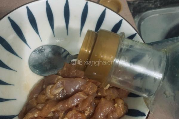 家常翠芹炒肉片的做法图解3