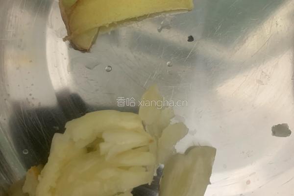 叉烧焖土豆片的做法图解3