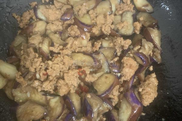 红烧肉末茄子的做法图解10