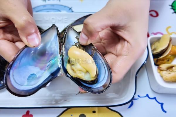加拿大北极虾海鲜豆腐汤的做法图解2