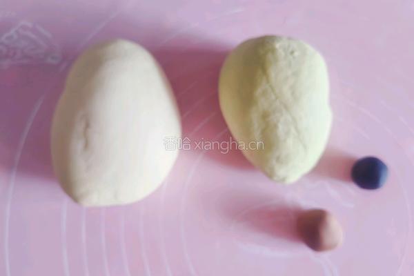 肉松芝麻粽子包的做法图解1