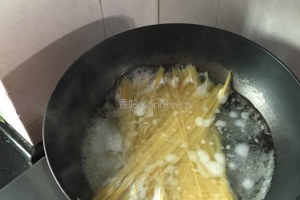 意大利面的做法图解2