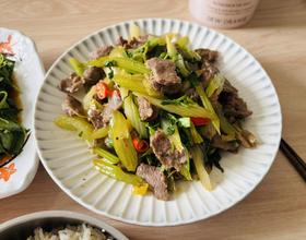 小炒黄牛肉[图]