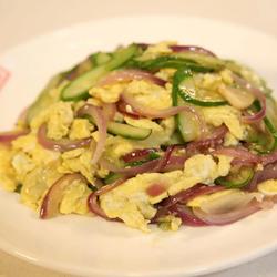 洋葱黄瓜炒鸡蛋的做法[图]